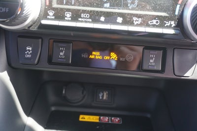 2025 Toyota RAV4 Hybrid XSE