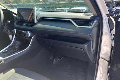 2023 Toyota RAV4 Hybrid LE