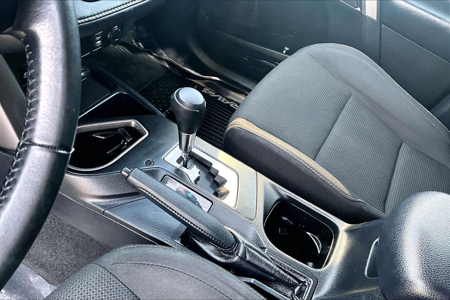 2017 Toyota RAV4 Hybrid XLE