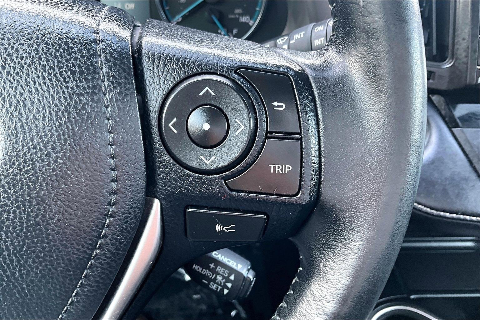 2017 Toyota RAV4 Hybrid XLE