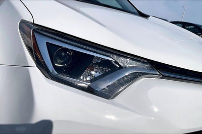 2017 Toyota RAV4 Hybrid XLE