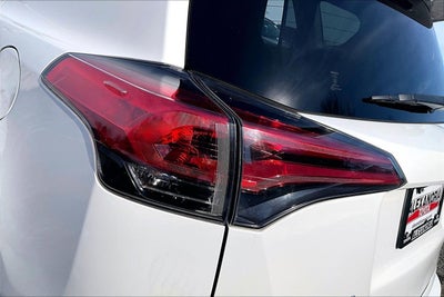 2017 Toyota RAV4 Hybrid XLE