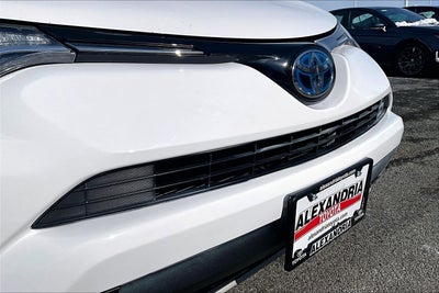 2017 Toyota RAV4 Hybrid XLE