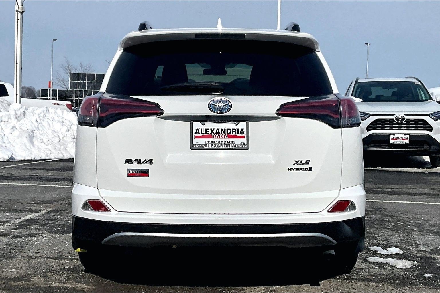 2017 Toyota RAV4 Hybrid XLE