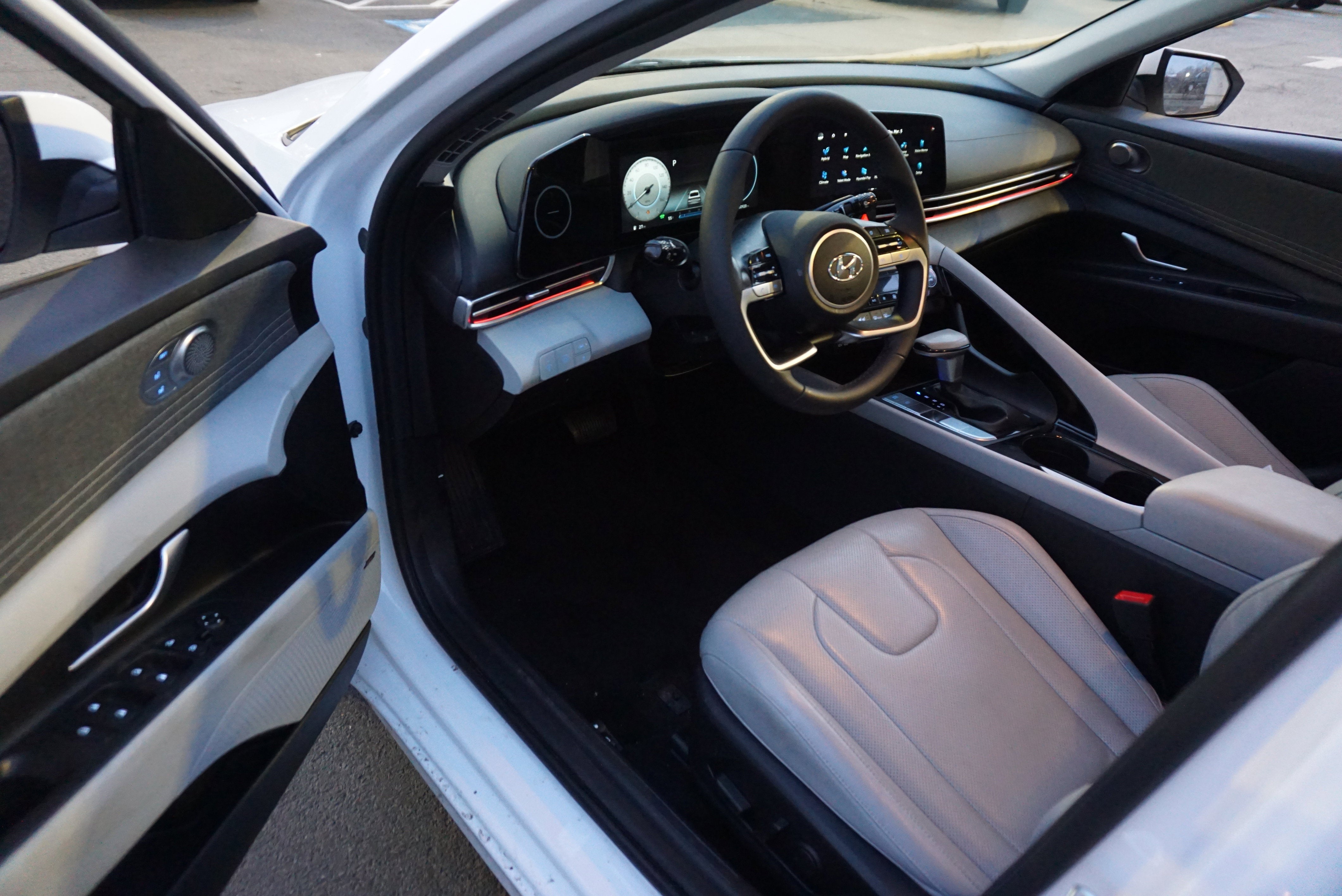 2023 Hyundai Elantra Hybrid Limited