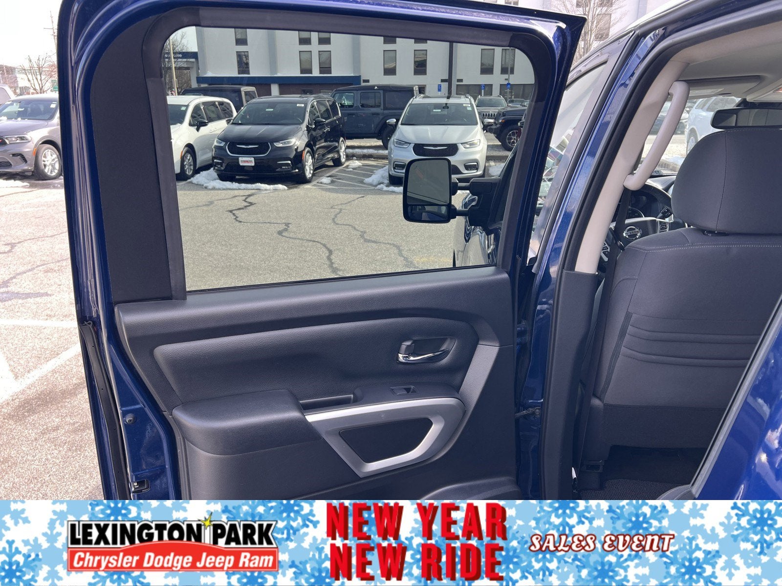 2021 Nissan Titan SV