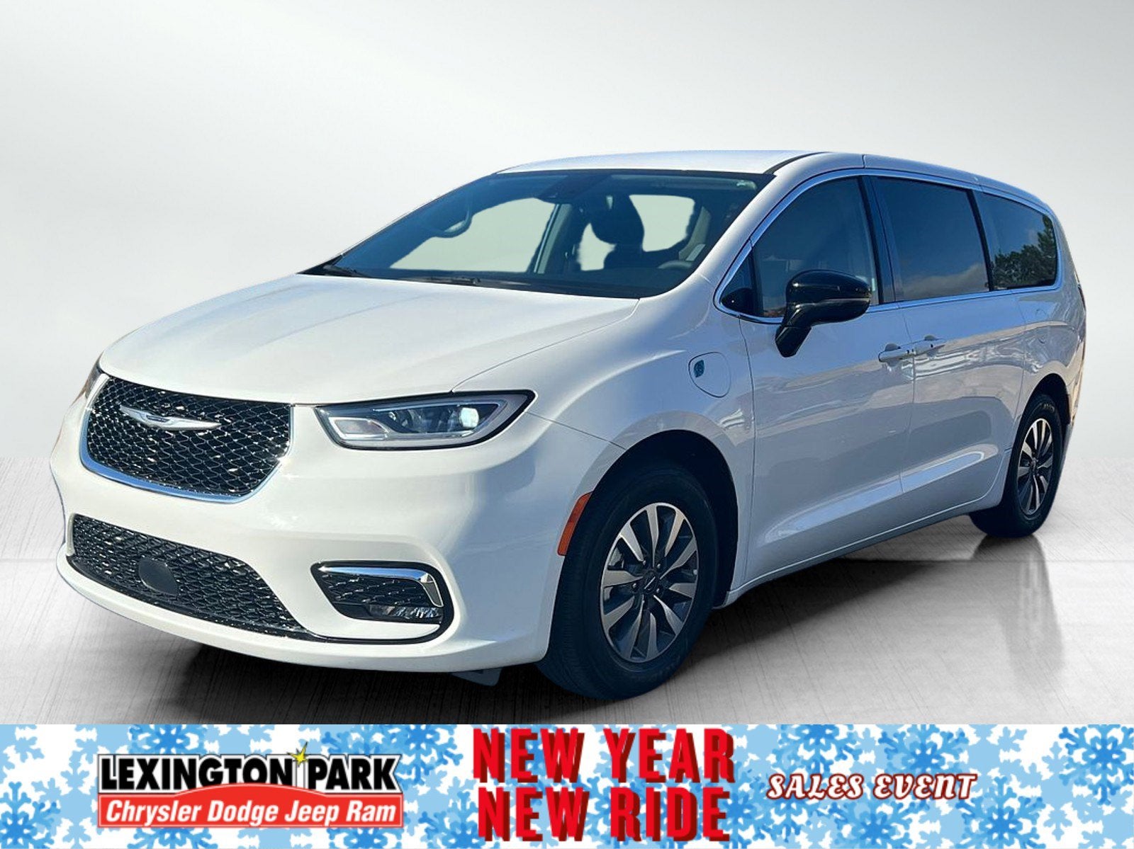 2024 Chrysler Pacifica Hybrid Select