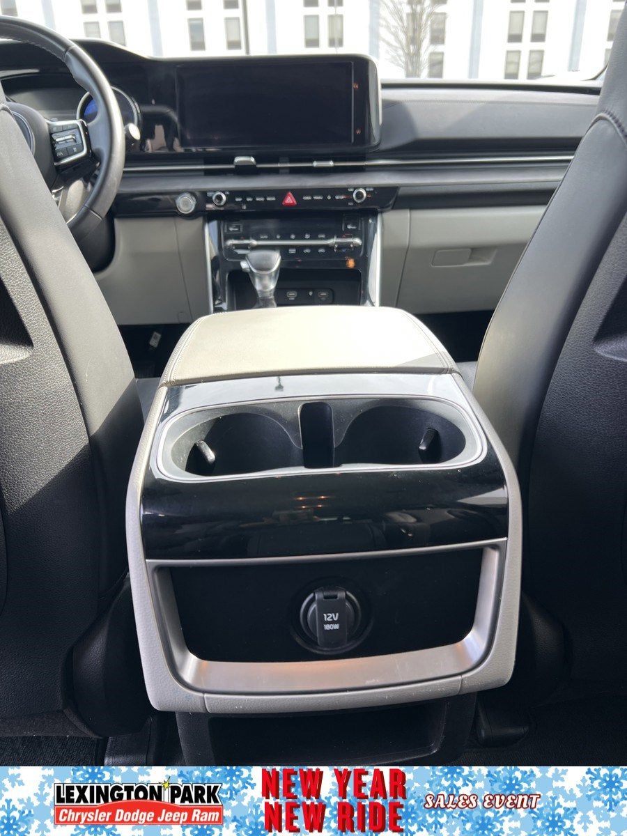 2024 Kia Carnival EX