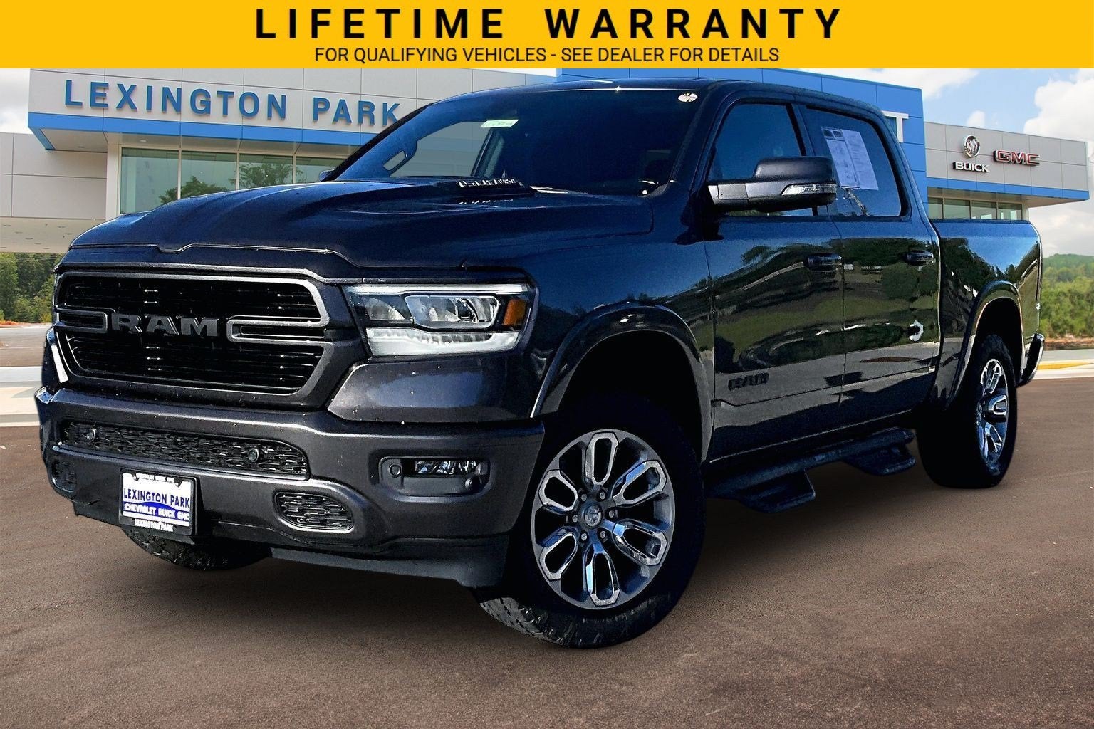 2021 RAM 1500 Laramie Crew Cab 4x4 5'7" Box