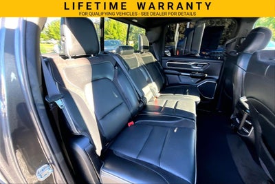 2021 RAM 1500 Laramie Crew Cab 4x4 5'7" Box