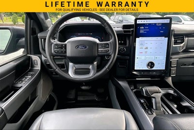 2025 Ford F-150 Lightning Flash