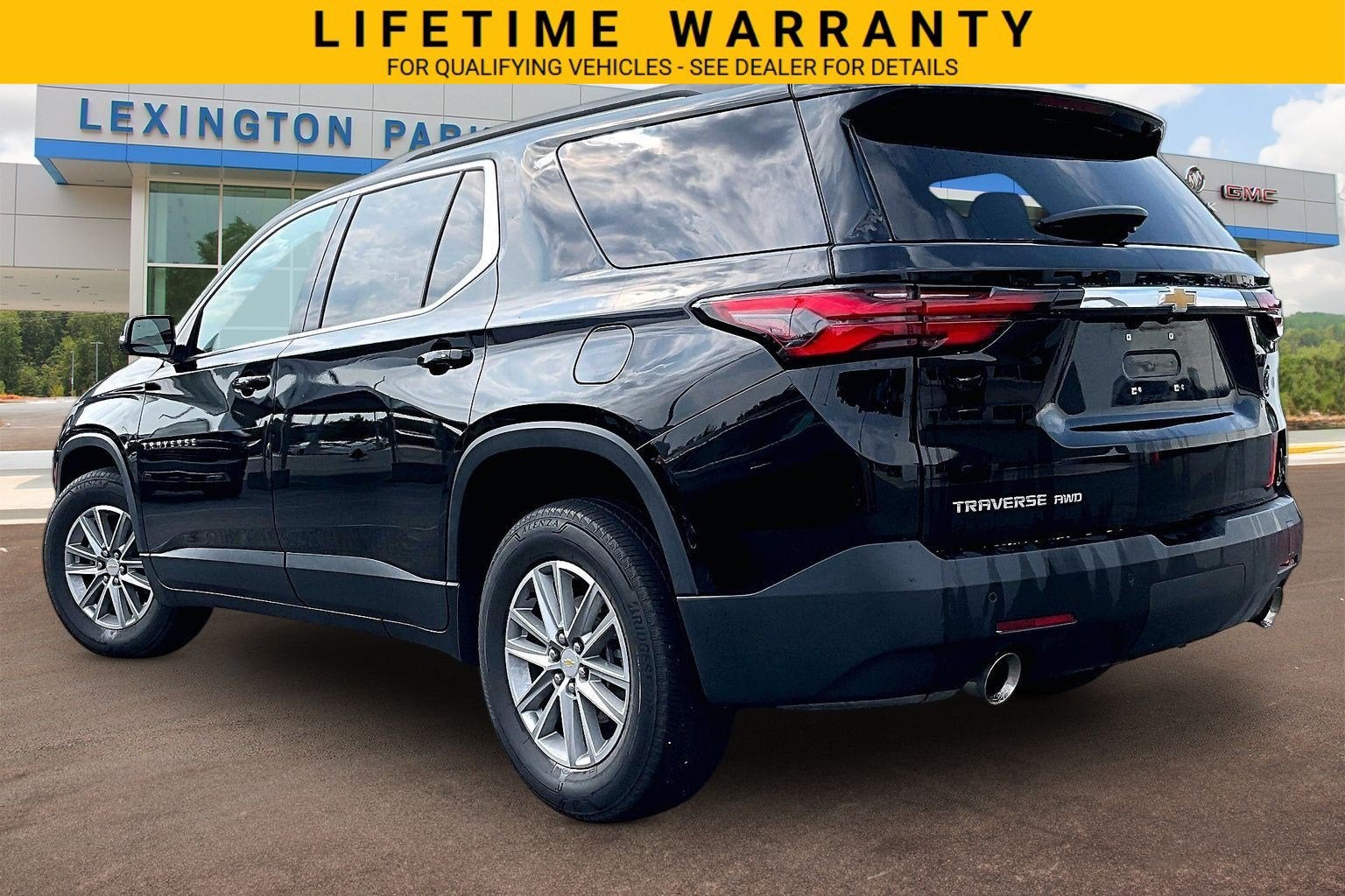 2022 Chevrolet Traverse LT Cloth