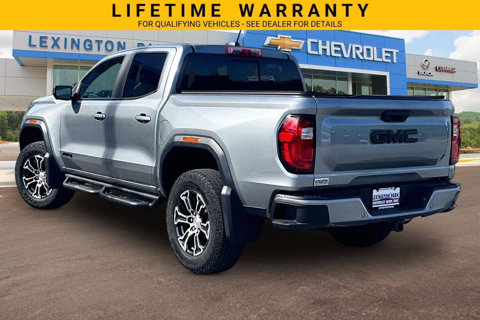2023 GMC Canyon 4WD AT4