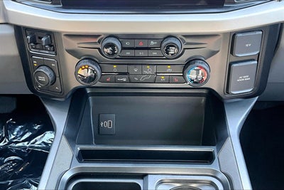 2027 Ford Super Duty F-350 SRW XLT