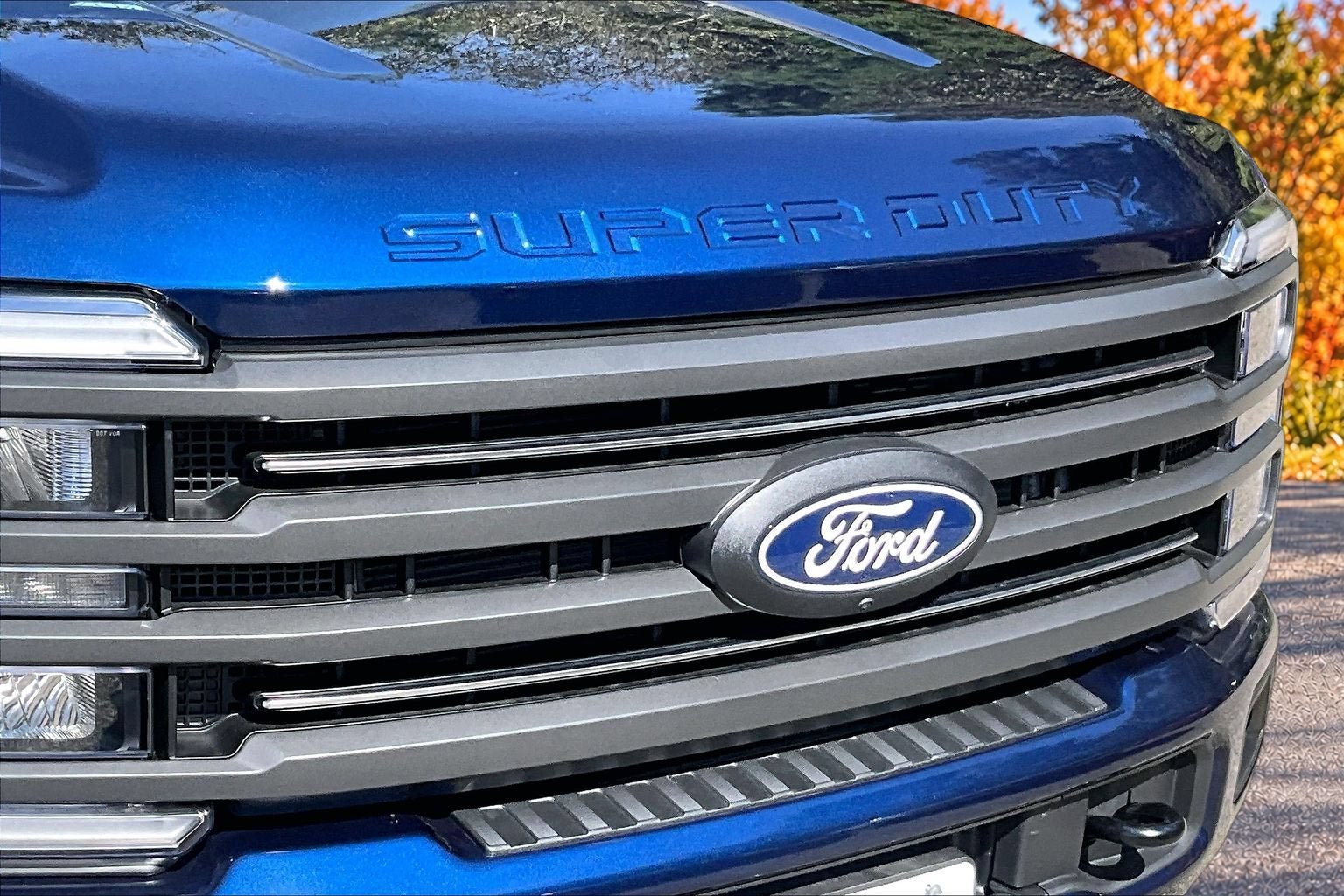 2027 Ford Super Duty F-350 SRW XLT