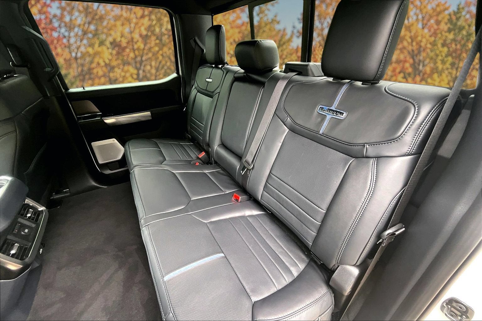2026 Ford Super Duty F-350 SRW Platinum