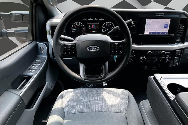 2026 Ford Super Duty F-350 SRW XLT