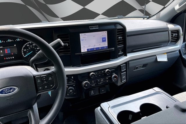 2026 Ford Super Duty F-350 SRW XLT