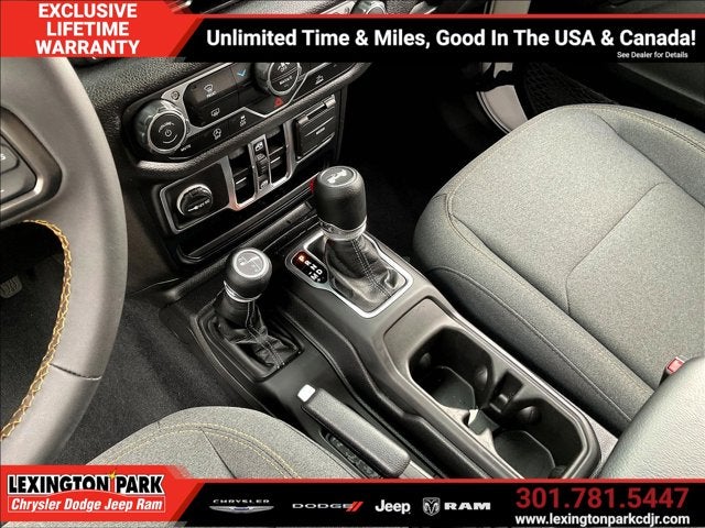 2025 Jeep Wrangler 4-Door Summit 4x4