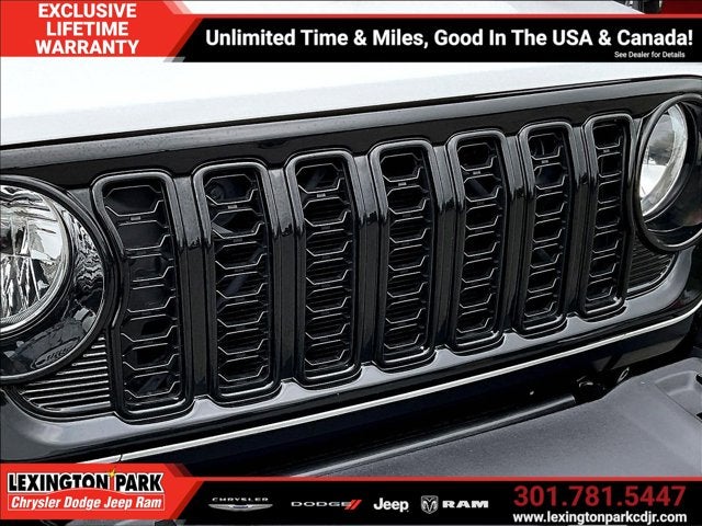 2025 Jeep Wrangler 4-Door Summit 4x4