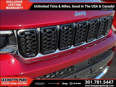 2023 Jeep Grand Cherokee L Laredo 4x4