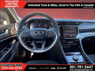 2023 Jeep Grand Cherokee L Laredo 4x4