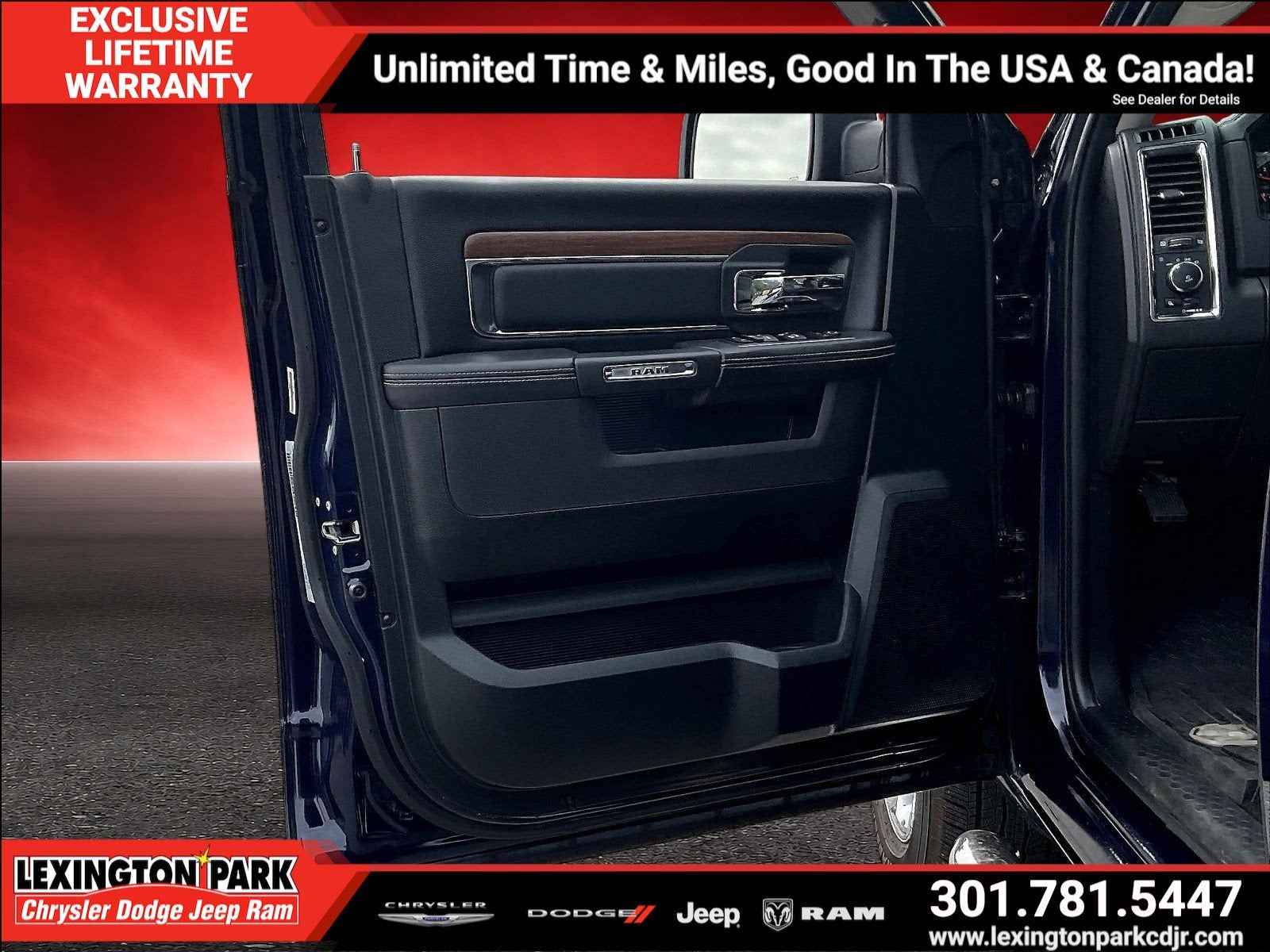2018 RAM 1500 Laramie Crew Cab 4x4 5'7' Box