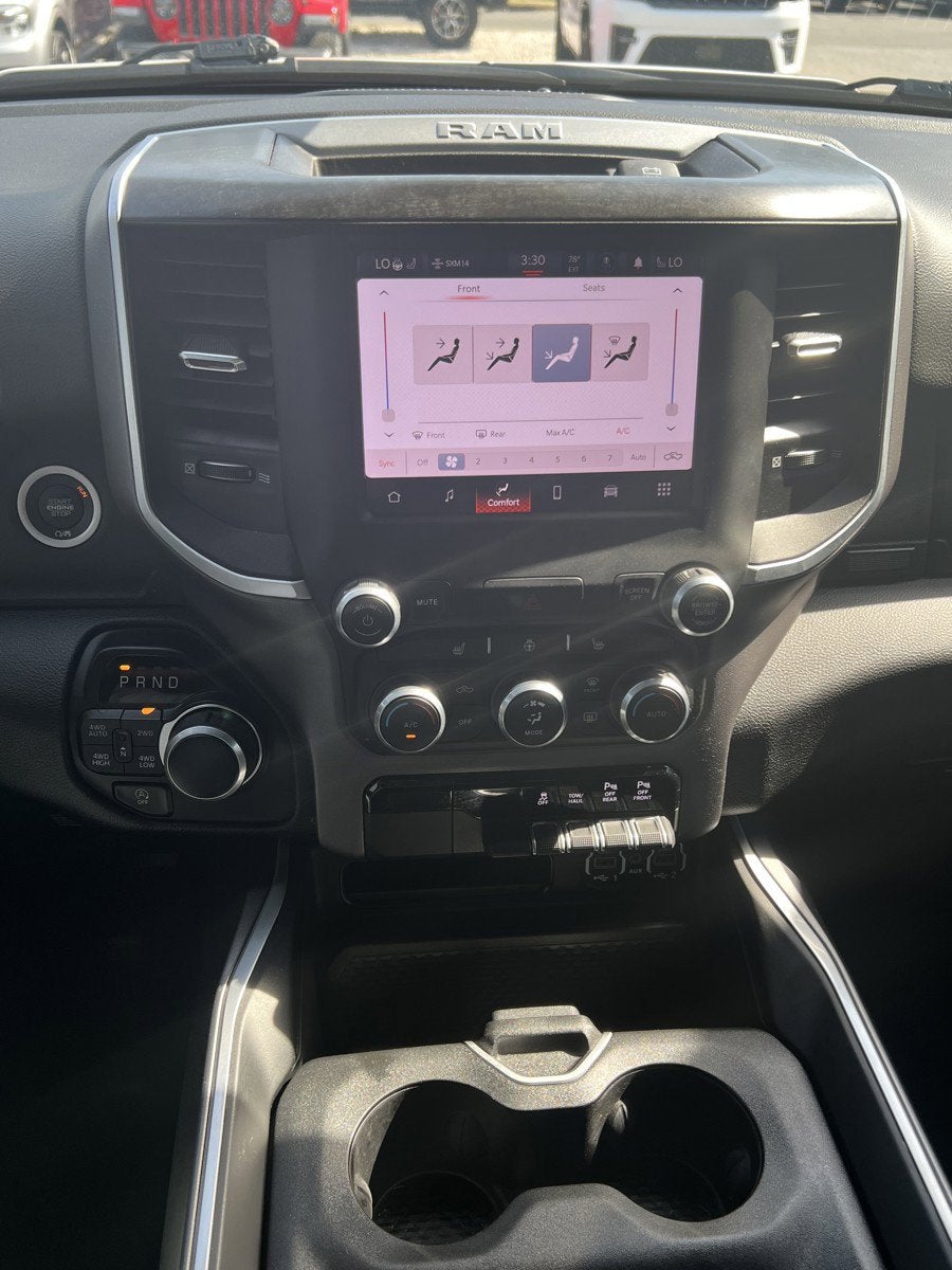 2022 RAM 1500 Big Horn Crew Cab 4x4 5'7' Box