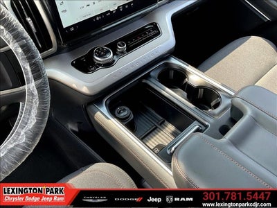 2025 Ford Expedition Active MAX