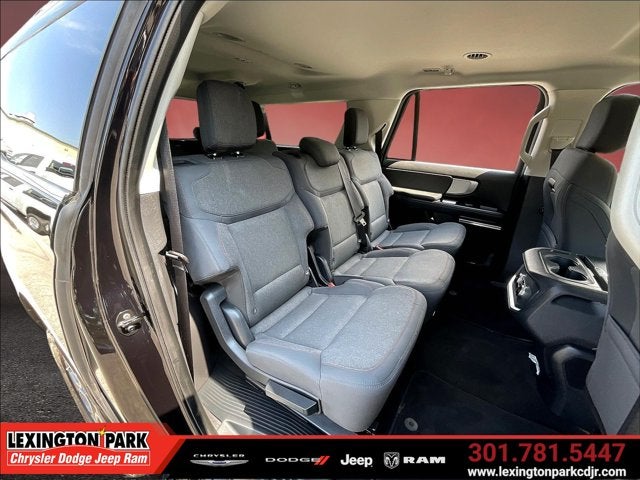 2025 Ford Expedition Active MAX