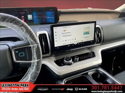2025 Ford Expedition Active MAX