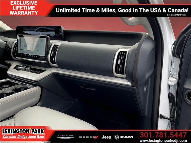 2025 Ford Expedition Active