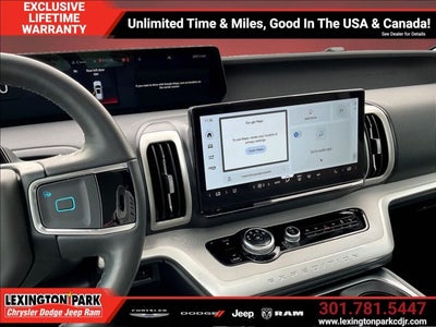2025 Ford Expedition Active