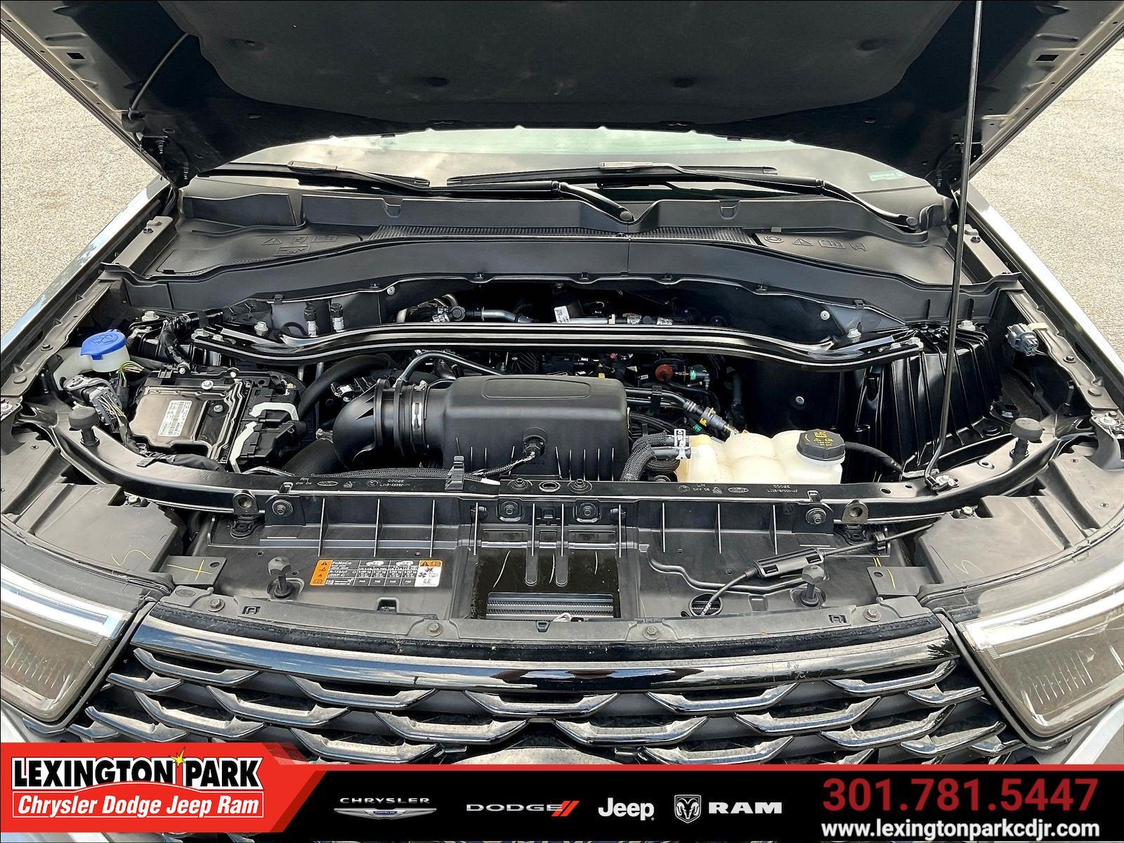 2023 Ford Explorer ST-Line
