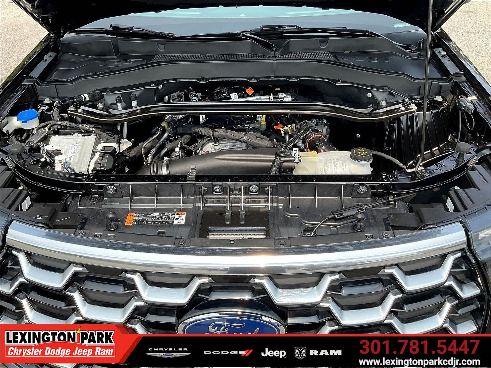 2025 Ford Explorer Platinum