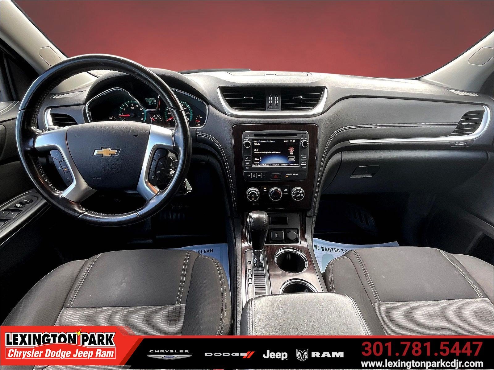 2017 Chevrolet Traverse LT