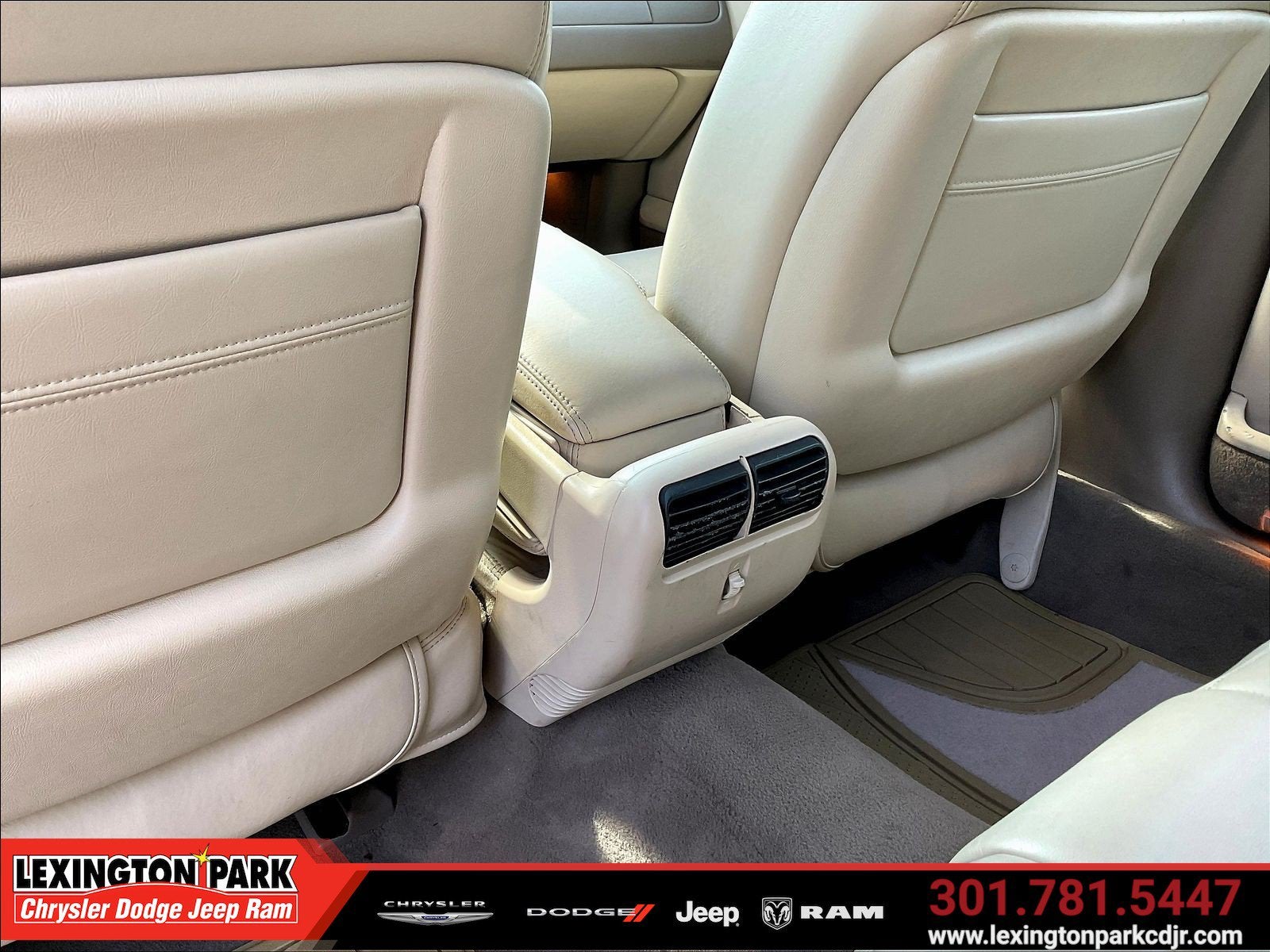 2003 Lincoln Town Car Signature
