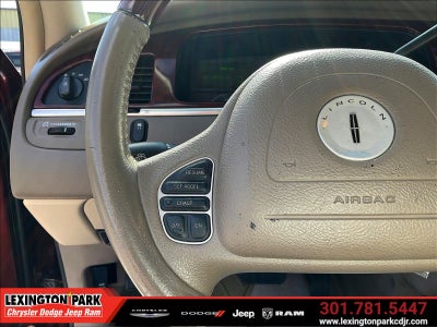 2003 Lincoln Town Car Signature