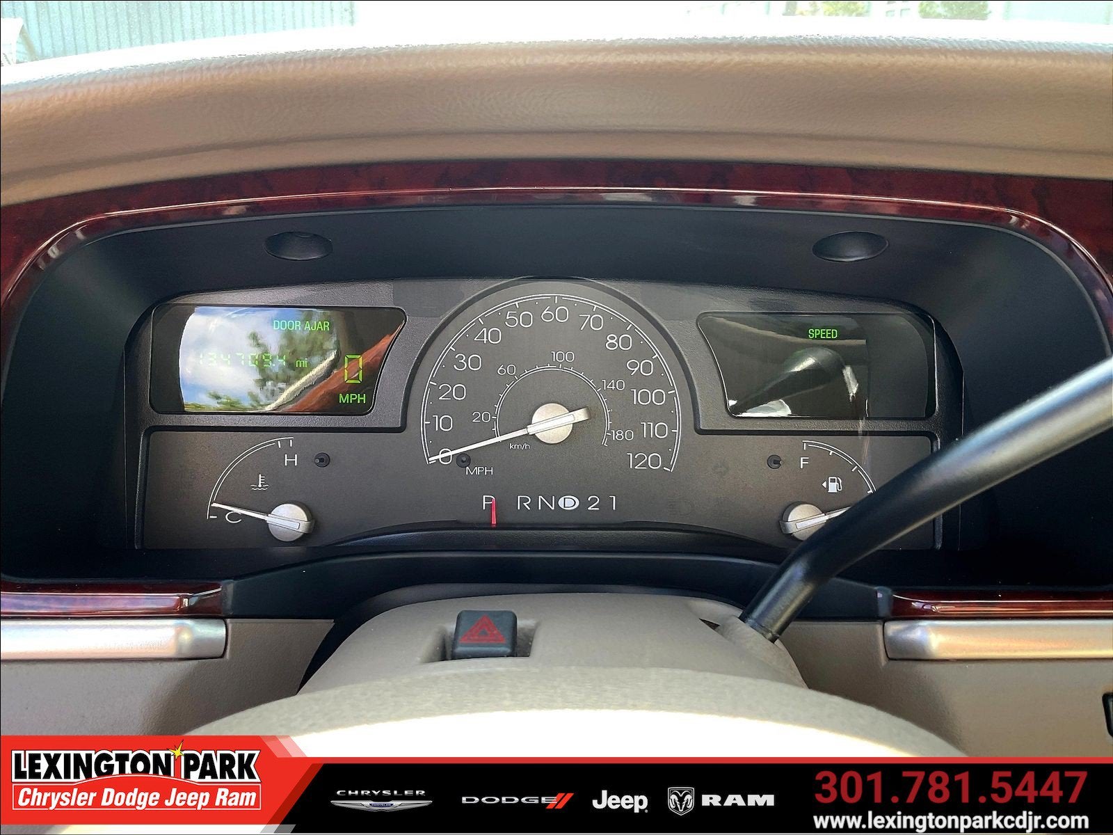 2003 Lincoln Town Car Signature