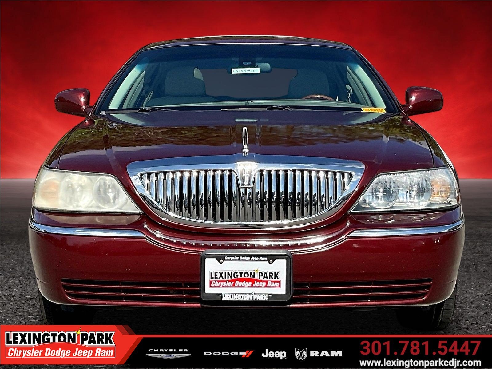 2003 Lincoln Town Car Signature