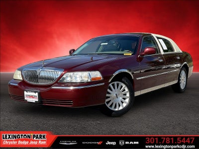 2003 Lincoln Town Car Signature