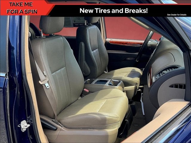 2015 Chrysler Town & Country Touring