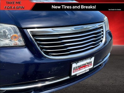2015 Chrysler Town & Country Touring