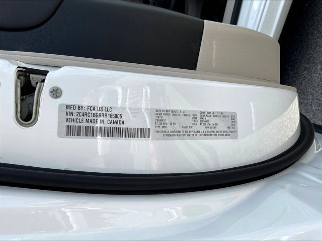 2024 Chrysler Pacifica Touring L