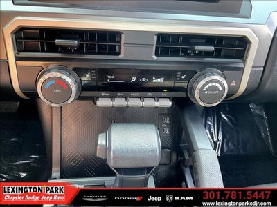 2025 Toyota Tacoma 4WD SR5