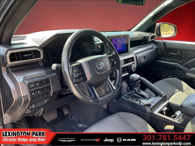 2025 Toyota Tacoma 4WD SR5