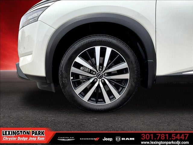 2024 Nissan Pathfinder Platinum 4WD