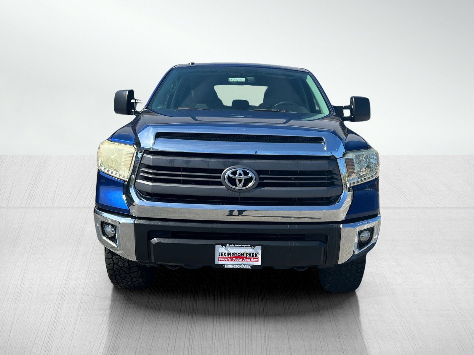 2014 Toyota Tundra 4WD Truck SR5