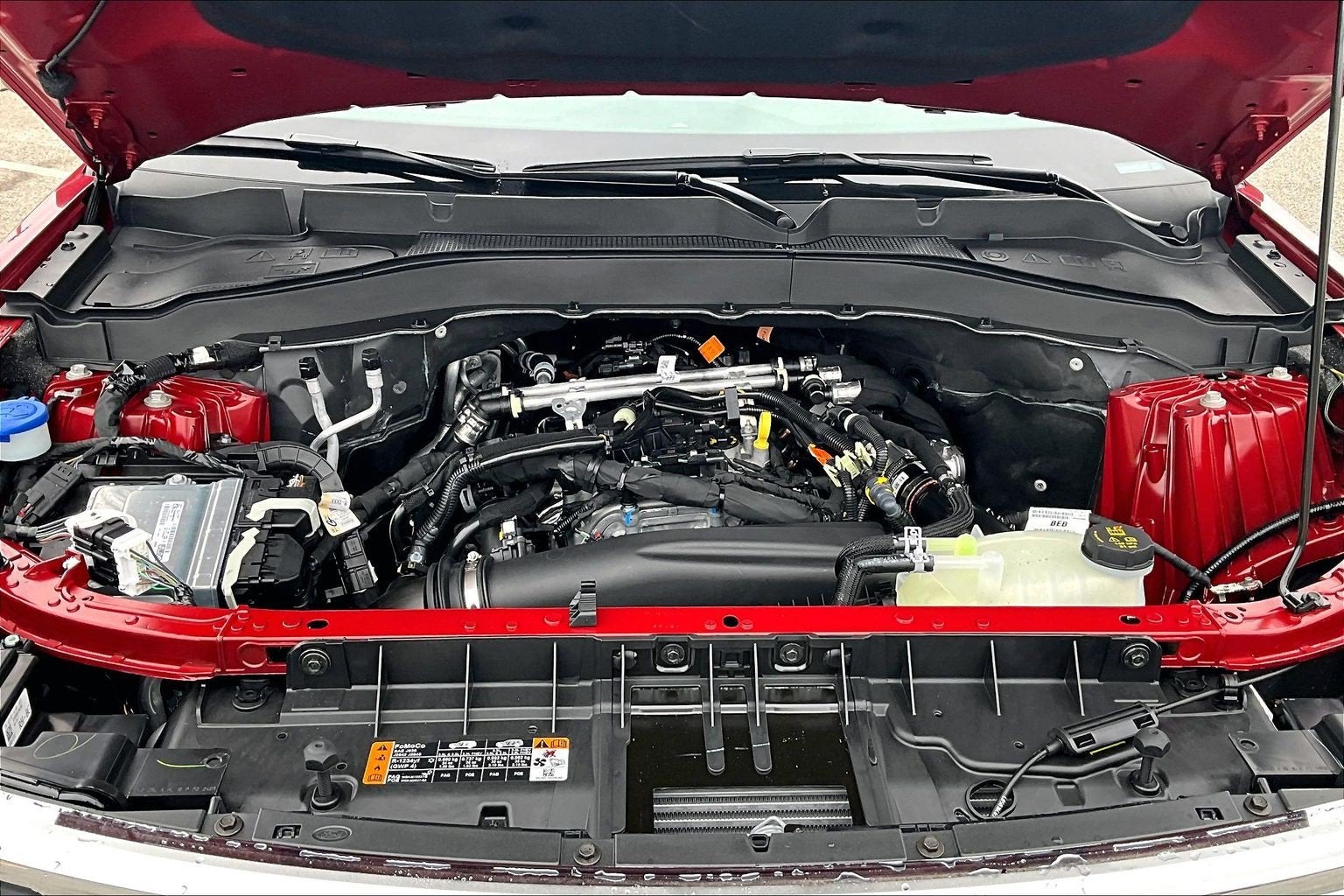 2027 Ford Explorer Active w/200A Pkg