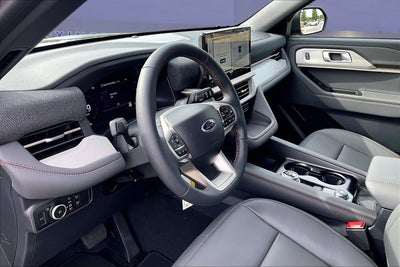 2027 Ford Explorer Active w/200A Pkg